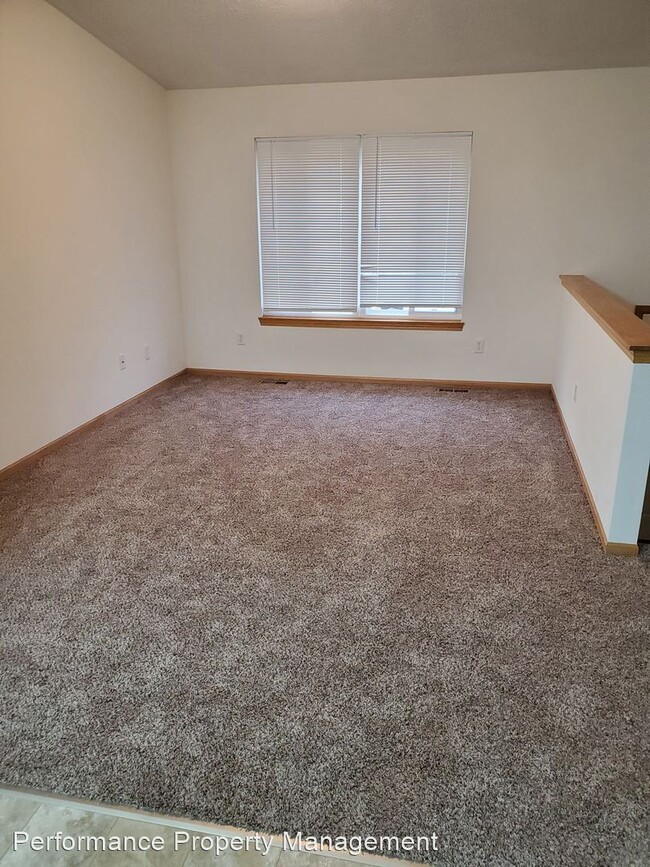 Building Photo - 4 br, 3 bath House - 415 W Belmont Ave.