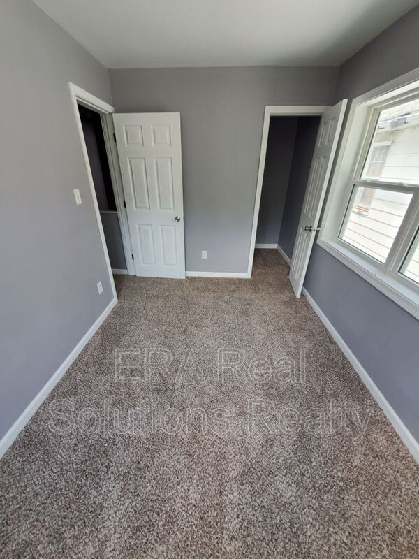 Building Photo - 60 Stevens Ave