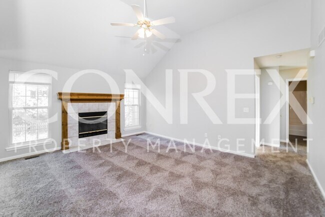 Building Photo - 3 Bedroom Ranch Style Home in Raymore!