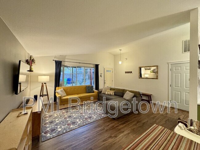 Foto del edificio - 6600 SE 48th Av