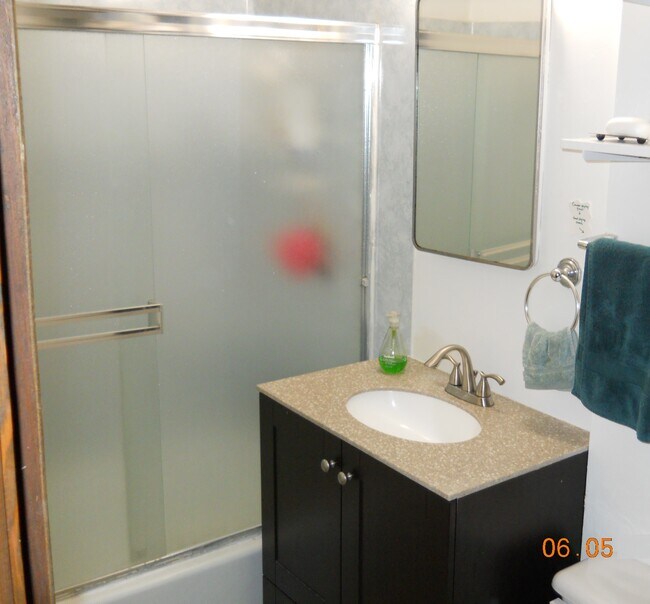 Bathroom - 2836 SW Sam Jackson Park Rd