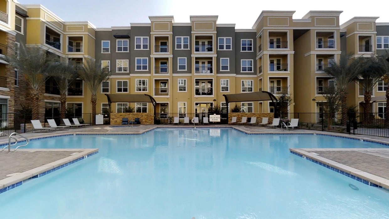 Photo - District at Biltmore Apartments