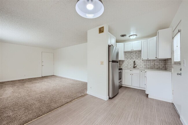 Foto del edificio - 12737 Greenwood Ave N