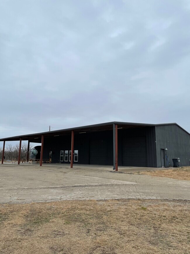 Foto del edificio - 290 Cardinal Ln