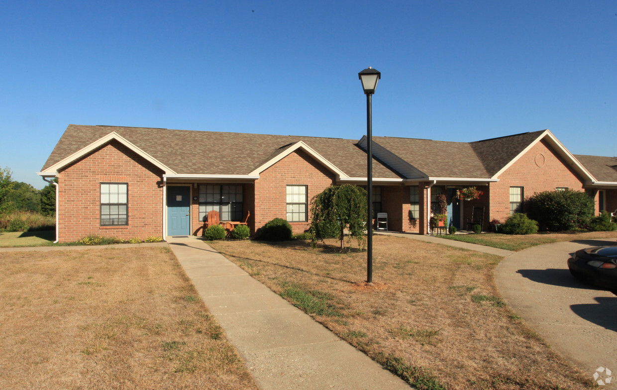 Building Photo - Fairground Place Apts.