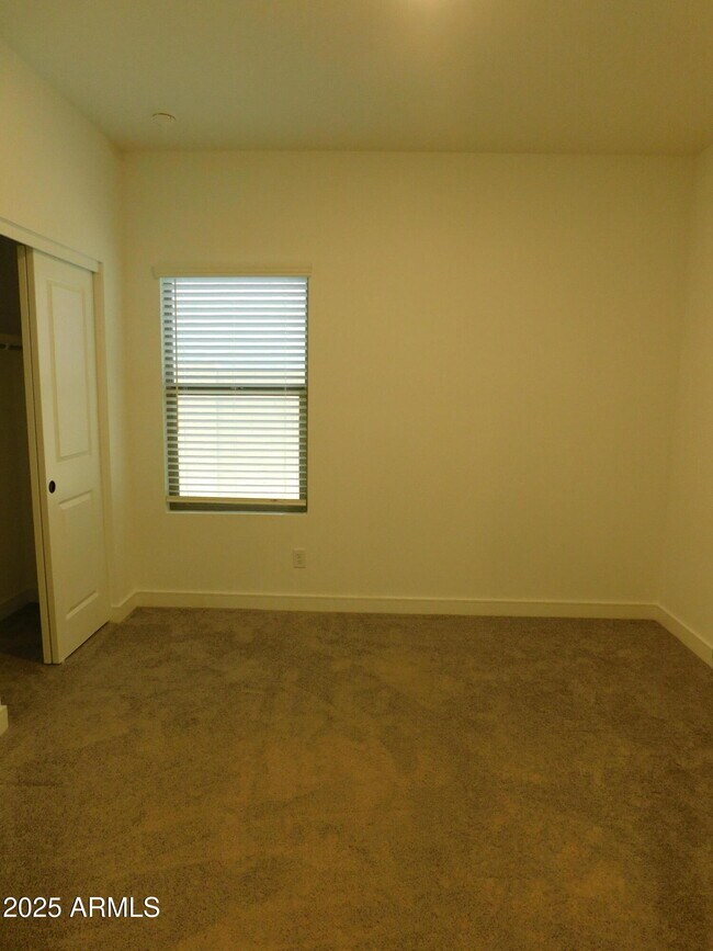Foto del edificio - 42510 W Vincent Dr