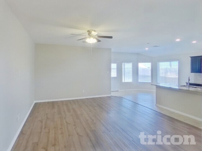 Foto del edificio - 752 Rutherford Dr