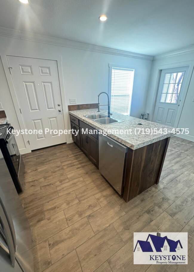 Foto del edificio - 632/634 Edna Lane