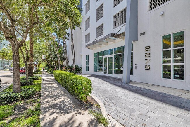 Foto del edificio - 2275 Biscayne Blvd Blvd