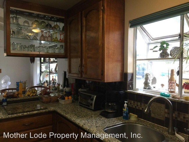 Foto del edificio - 2 br, 2 bath House - 12796 Mammoth Mine Road