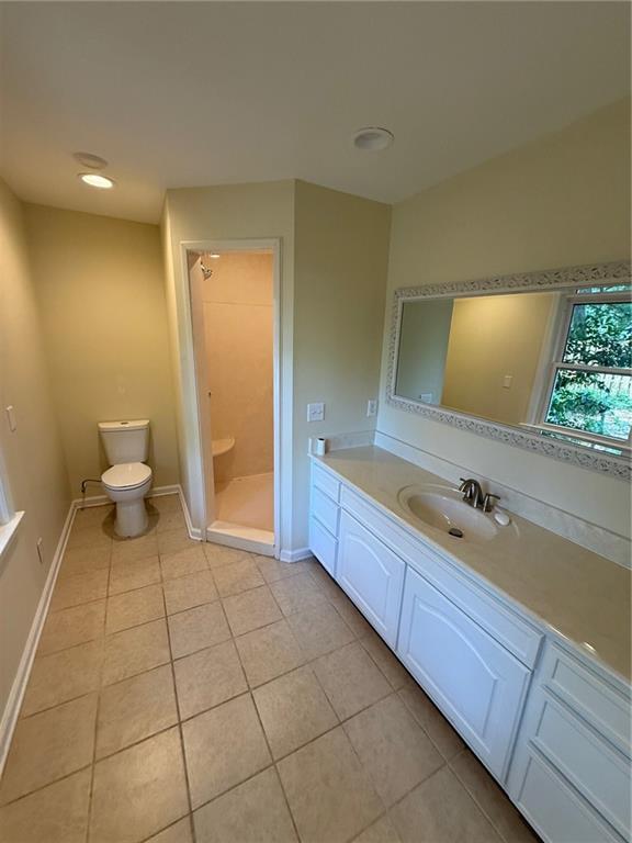 Building Photo - 5011 Highcrest Dr