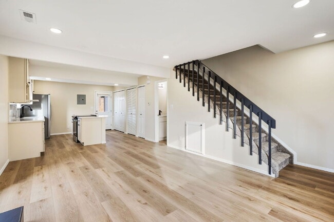 Building Photo - 2376 Washo Cir