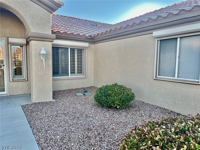 Building Photo - 10729 Clear Meadows Dr