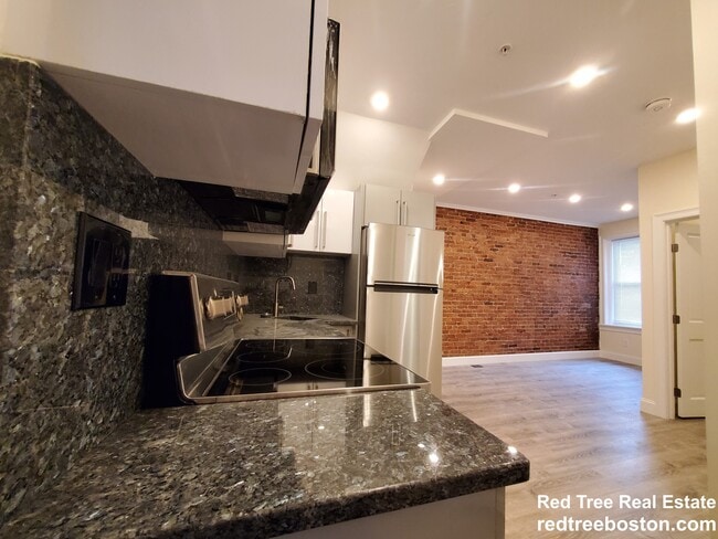 Photo - 1616 Beacon St Apartment