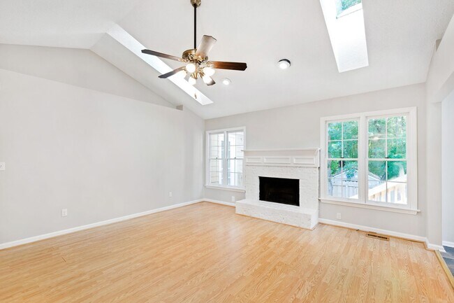 Foto del edificio - Stylish 3BR Ranch in Prime Wake Forest Location!