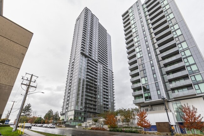 Photo du bâtiment - 13573-13573 98a Ave