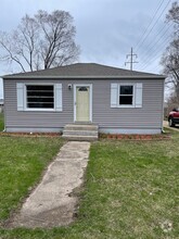 Building Photo - 1303 Catalina Rd