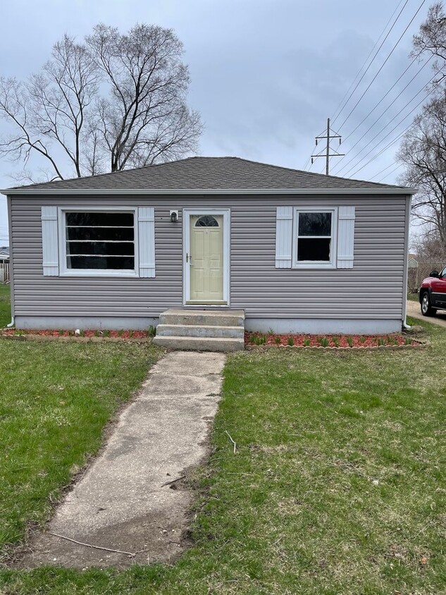 Primary Photo - 1303 Catalina Rd