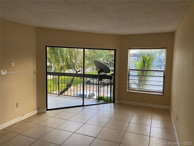 Building Photo - 13255 SW 88th Ln