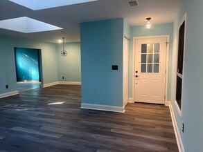 Building Photo - 1 Honeysuckle Ct