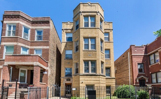 Foto del edificio - 4215 N Francisco Ave