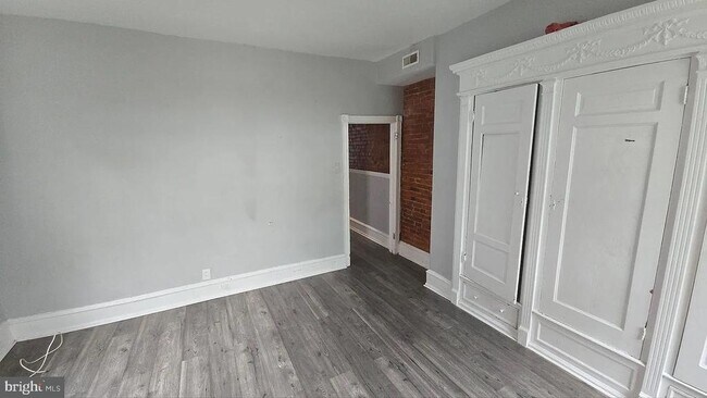 Foto del edificio - 3246 W Huntingdon St