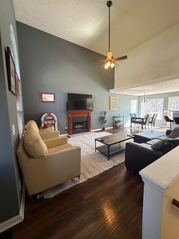 Foto del edificio - 669 Granwood Blvd