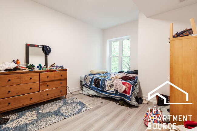 Foto del edificio - 4939 N Saint Louis Ave