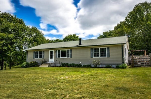 Foto principal - 108 Coolidge St