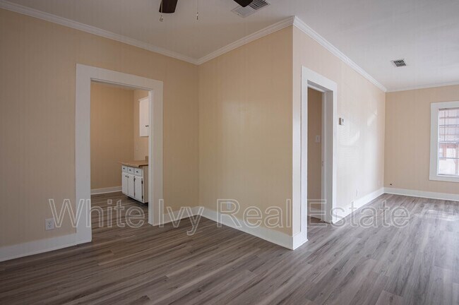 Foto del edificio - 308 Kelley St