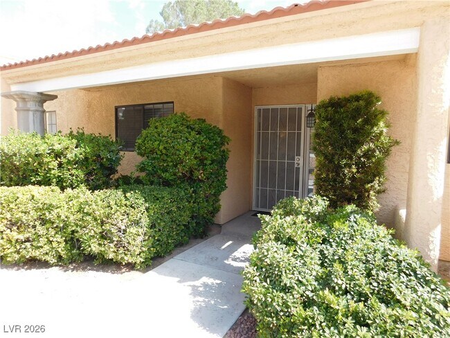 Foto del edificio - 2851 S Valley View Blvd