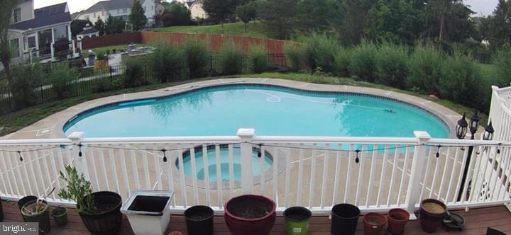 Foto del edificio - 23171 Hemmingford Cir