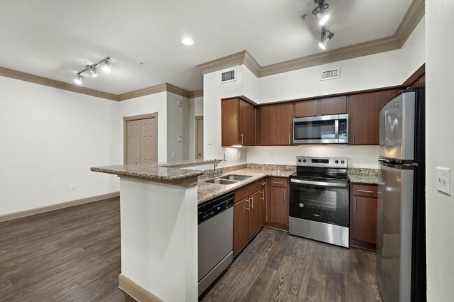 Foto del edificio - Move In Easy — $0 Deposit!
