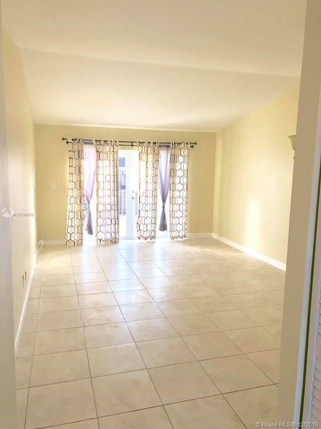 Foto del edificio - 13758 SW 49th St