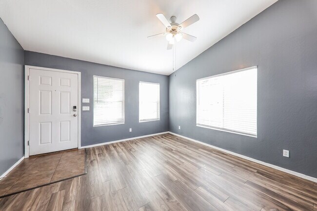 Building Photo - 5404 S 28th Ave