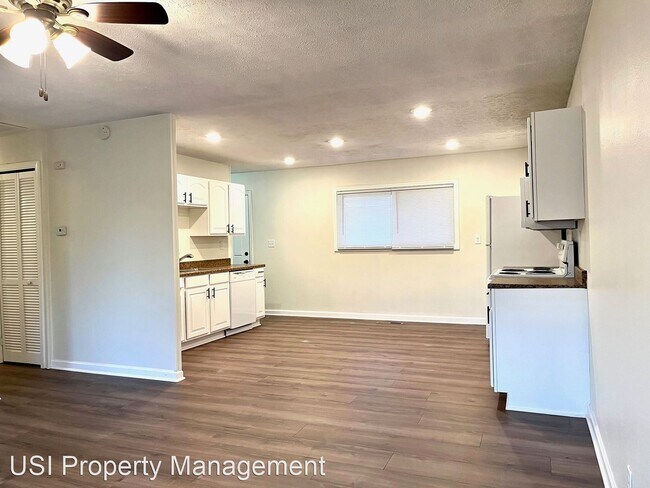 Building Photo - 3 br, 1 bath House - 5140 W 34th St