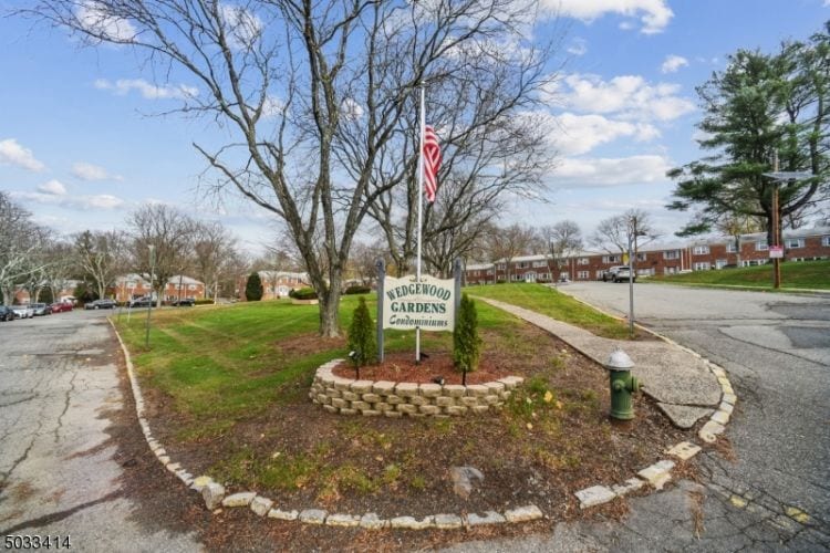 15 Wedgewood Dr Unit 85, Verona, NJ 07044 Condo for Rent in Verona