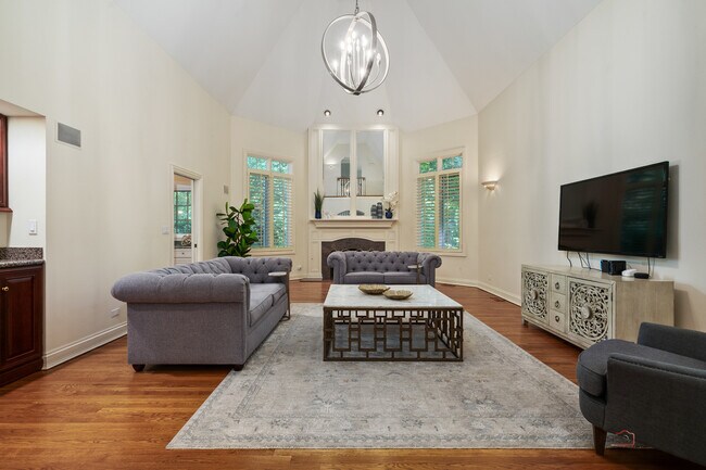 Foto del edificio - 14 Briarwood Ln
