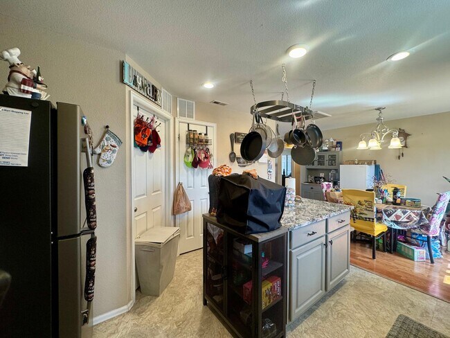 Foto del edificio - 3 Bedroom Condo in Southeast Colorado Springs