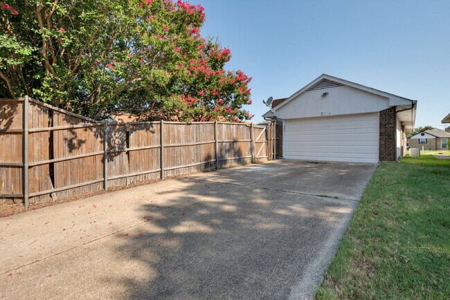 Foto del edificio - Charming 3BD Home in Far North Dallas