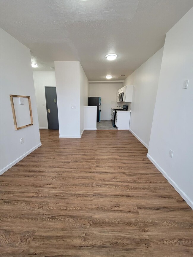 Foto del edificio - 385 Suydam St