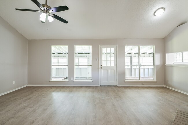 Building Photo - 4018 Adonis Dr