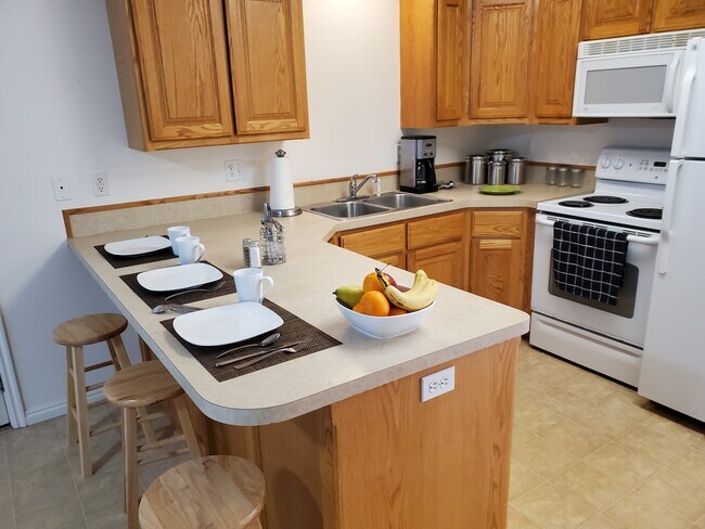 Kitchen - 3304 Briar Creek Ln