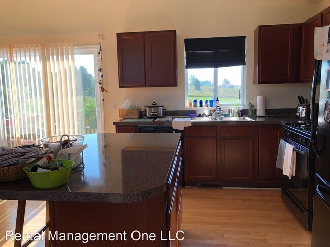 Building Photo - 3 br, 2 bath House - 4120 Harr Dr
