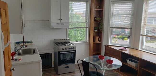 Foto del edificio - 166 Beach 126th St