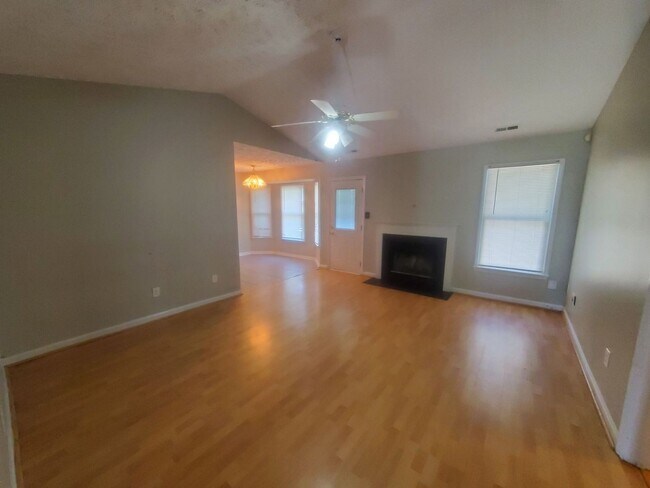 Building Photo - 6312 Chartley ~ Robinwood