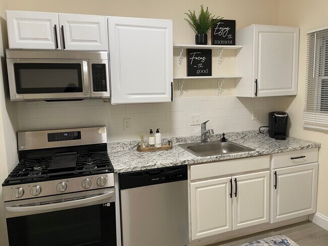 Foto del edificio - 2843 Woodbrook Ave