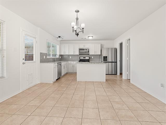 Foto del edificio - 4301 Latigo Cir