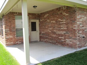 Building Photo - 25814 Orchard Knoll Ln