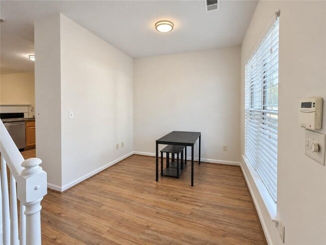 Foto del edificio - 1503 Cove Creek Cir